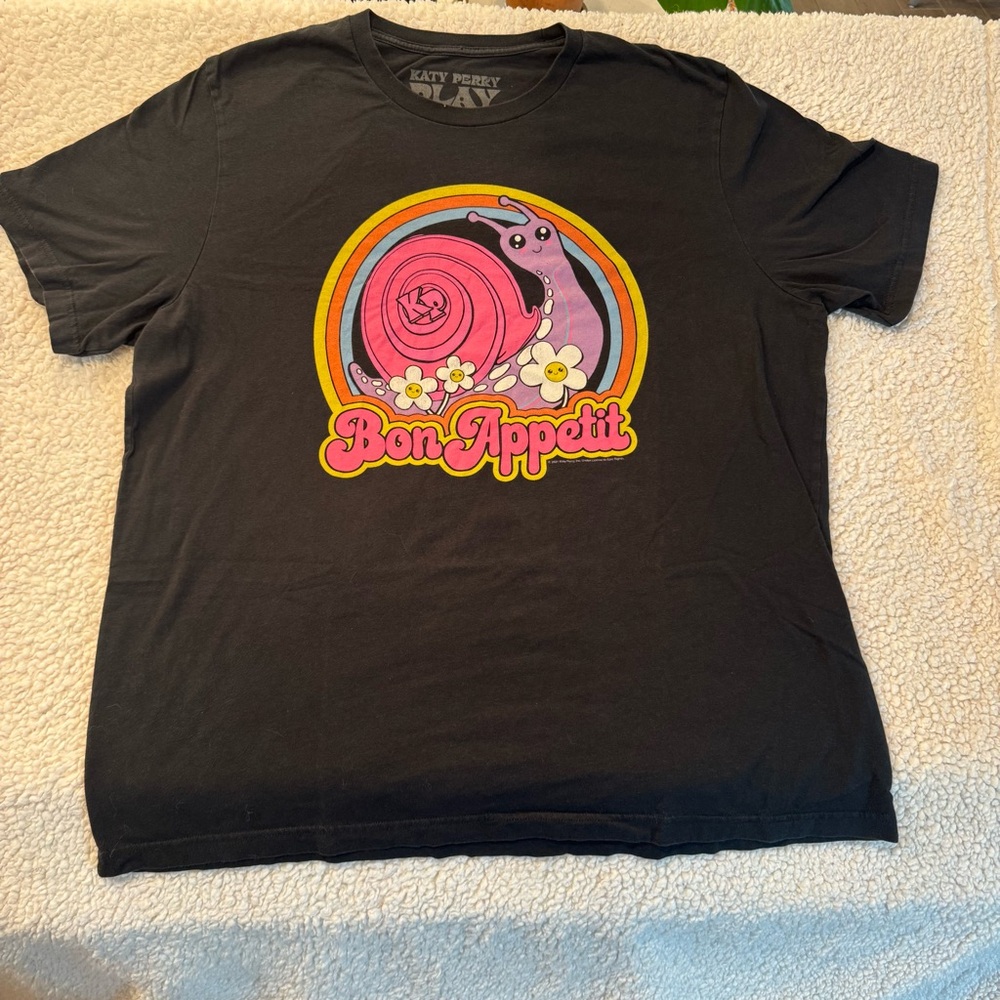 Katy Perry Collections Black Tee with Pink Graphic